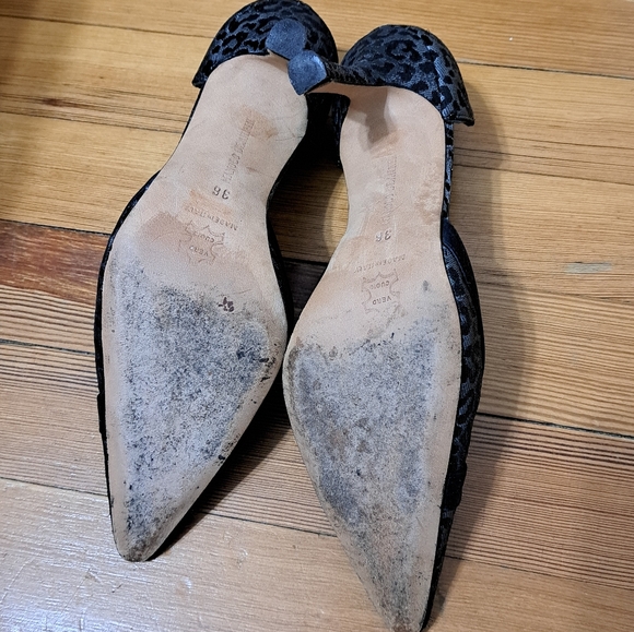 Manolo Blahnik Grey leopard pumps - Picture 6 of 6